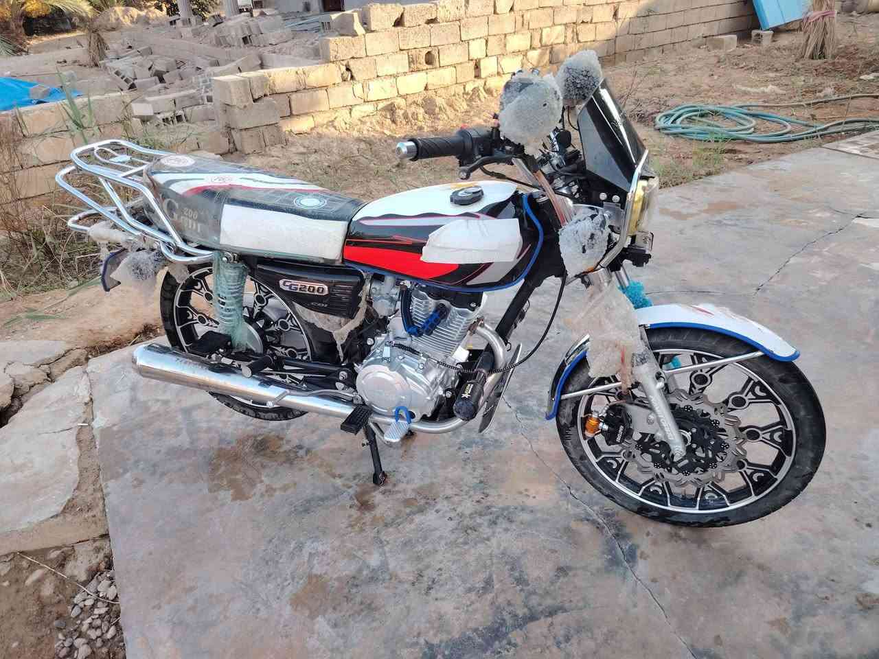 محرك ٢٠٠ • موديل ٢٠٢٥