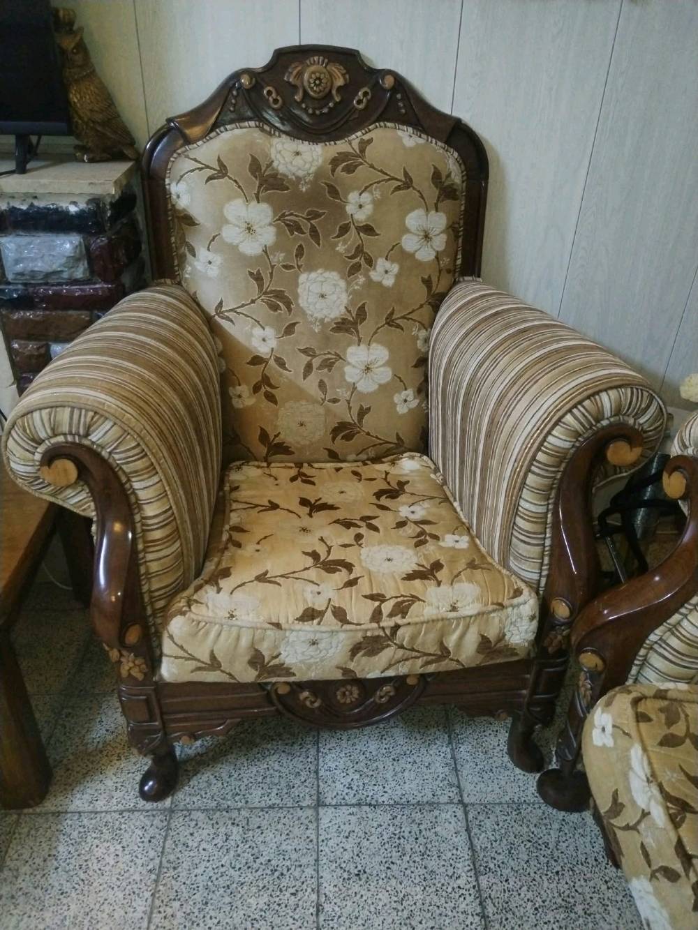 سلام عليكم عندي هذا التخم للبيع مستعجله على بيعه الله شاهد نظيف سعره 450 وبيه مجال