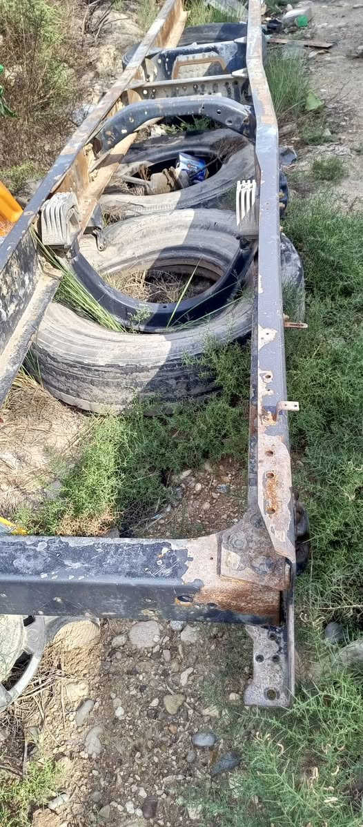 شاص سكانيا للبيع مكفول طوله 7متر شاصي مبطن مال95////***********
