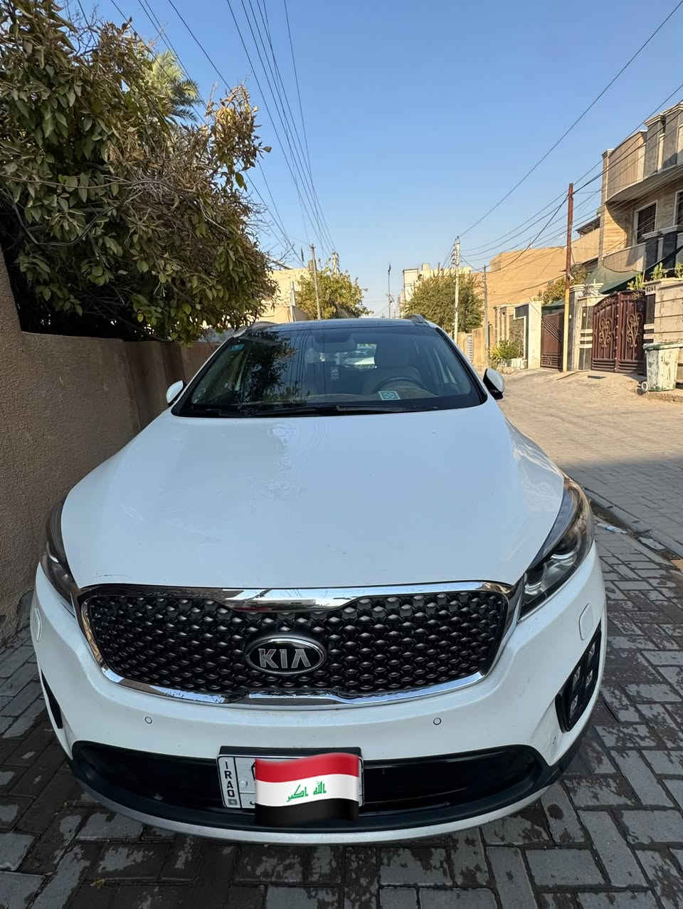 سلام عليكم سياره سورنتيو خليجي موديل 2017
للبيع 
ماشيه 130 km 
6 سلندر
7 راكب
بانورما 
حساس امامي وخلفي
مقاعد جلد 
3 قطع تبريد
باب الصندوق كهربائي 
كرسي السائق كهربائي 

عنوان بغداد 

للاستفسار على هذا الرقم  ***********

