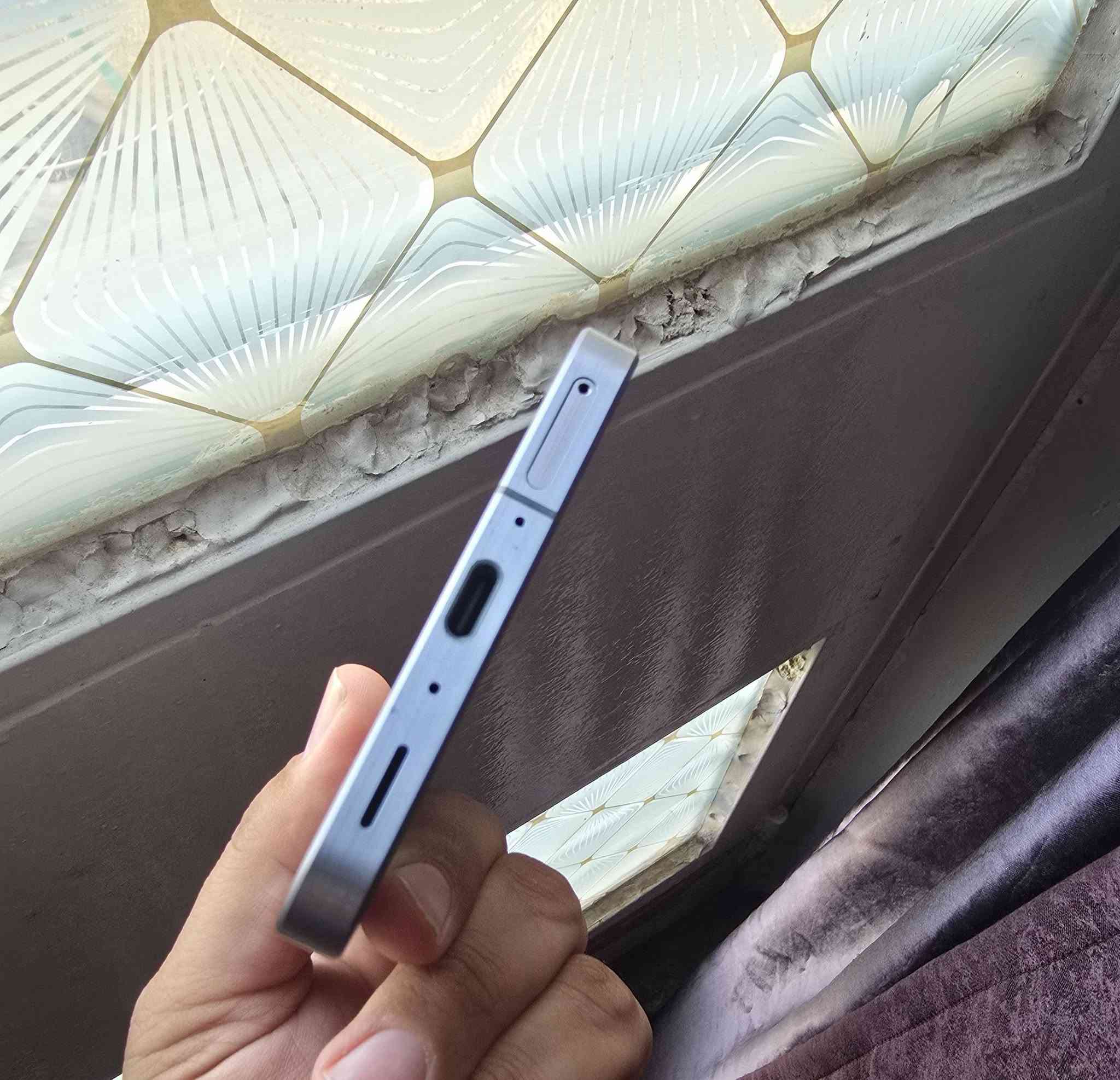 سلام عليكم كلكسي A56 جهاز اخو الجديد ذاكره ٢٥٦ عشوائيه ١٢ كيبل مامفتوح الجهاز لوك  شخط مابي السعر ٤٧٥ اكد رام ١٢ مو ٨ مكاني بغداد الزعفرانيه او الكراده ***********
