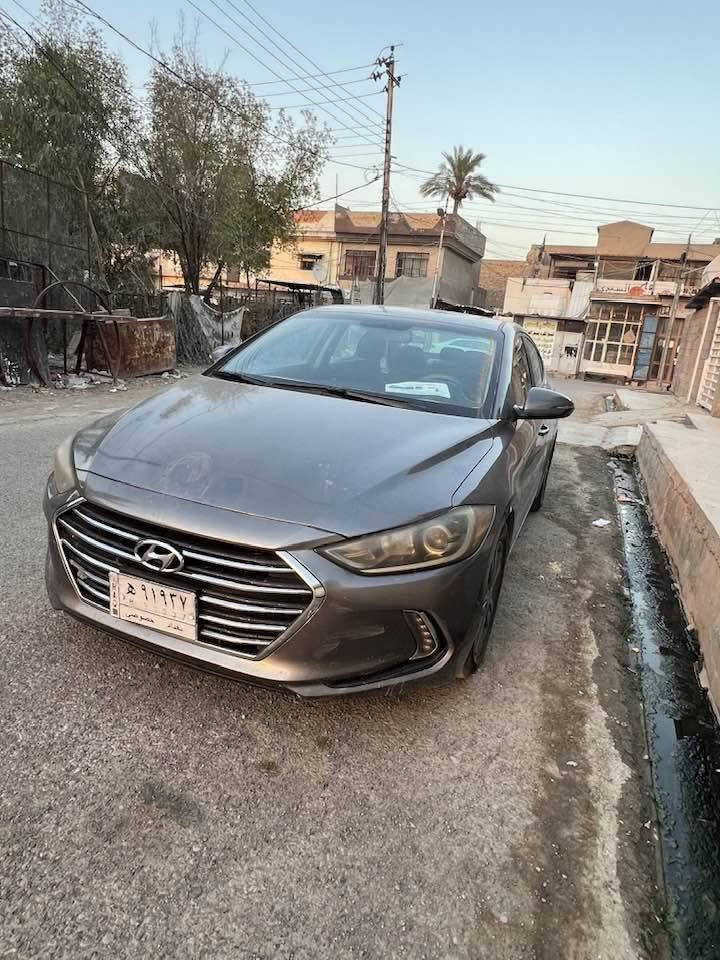 2018 
105 ورقة 
رقم الهاتف ***********

