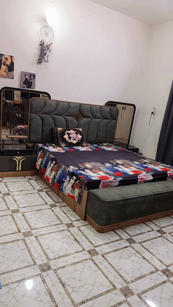 غرفه نوم للبيع وتخم ومرجوحه لاستفسار  الاتصال على الرقم ***********
