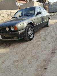 بي ام 525 • موديل ١٩٩٠ • اوتوماتيك