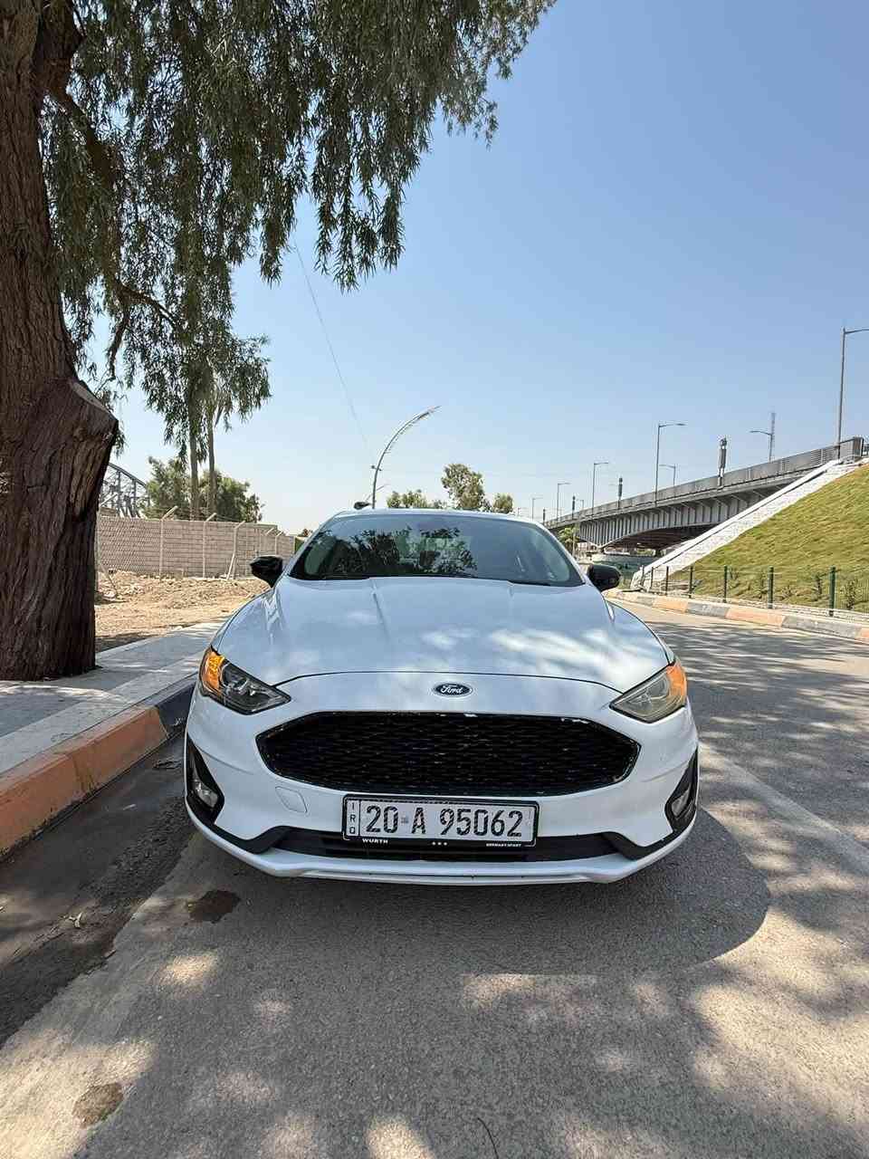 🚘 فورد فيوجن SE هايبرد 2019
سيدان أمريكية مريحة واقتصادية • مواصفات ممتازة • مناسبة للاستخدام اليومي والسفر 💎

🚘 نعمان أوتو | Numan Auto
ثقة التعامل • جودة السيارات

━━━━━━━━━━━━━━━

📊 الموديل: 2019
🇺🇸 الوارد: أمريكي
🏁 الفئة: SE Hybrid
⚙️ المحرك: 2.0L – 4 سلندر Hybrid
🎨 اللون: أبيض
🛣️ الممشى: 125 ألف كم
🛡️ Airbags: جميعها سليمة

━━━━━━━━━━━━━━━

💎 أبرز المواصفات:

✅ نظام Hybrid اقتصادي بالوقود ⚡⛽
✅ تشغيل بصمة
✅ كير ماوس Rotary Shift
✅ فتحة سقف
✅ داخلية بيج
✅ مقعد السائق والراكب كهربائي
✅ شاشة وسطية كبيرة
✅ كاميرا خلفية 📷
✅ حساسات خلفية
✅ رادار أمامي
✅ تحكم بالستيرن من الجهتين
✅ مانع انزلاق
✅ هندبريك إلكتروني
✅ شاشة معلومات وتنبيهات
✅ تبريد قطعتين

━━━━━━━━━━━━━━━

🛠️ الحالة بكل شفافية:

✔️ الإيرباكات جميعها سليمة
✔️ السيارة بيها بارد بالجهة المحاذية للسائق
✔️ المعاينة والفحص خير دليل

━━━━━━━━━━━━━━━

📍 الموقع: ديالى – بعقوبة
📞 للاتصال والاستفسار: ***********

💰 للبيع فقط وبسعر مناسب 🔥 108 ورقة فقط بيها مجال جدا بسيط 

📩 للاستفسار مراسلة الصفحة أو الاتصال على الرقم أعلاه

🚘 نعمان أوتو | Numan Auto
ثقة التعامل • جودة السيارات 🤝

#FordFusion #FusionHybrid #Ford #فورد_فيوجن #فيوجن هايبرد سيارات_العراق سيارات_للبيع بعقوبة ديالى NumanAuto

