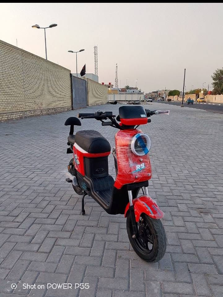 للبيع دراجه ار 9 جديده ما ماشيه هواي بطاريات جدد مكاني بصره واساب ***********
