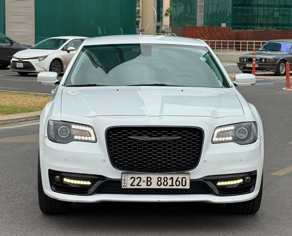 كرايسلر 300 • ٢٠٢١ • محرك V6 3.6