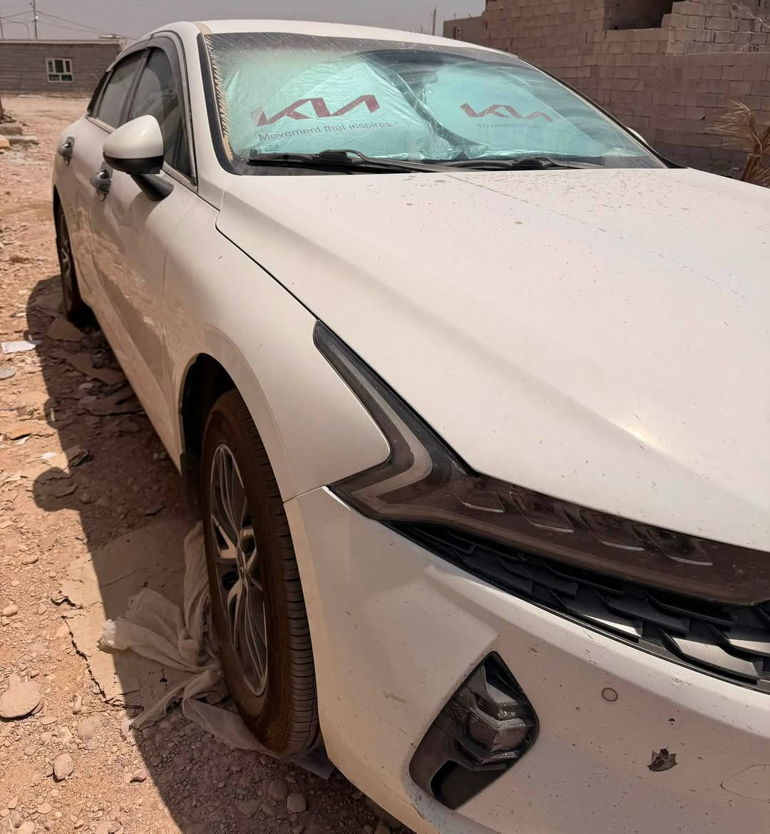 سلام عليكم 
كي فايف خليجي مويل 2022 لون ابيض رقم اربيل باسمي محرك 2000 دوش مع منظومة غاز قطعتين صبغ بدون دواخل وبدون ايرباك وقليل من الحالوب بالقمارة ويل كب تخم تاير جديد حساس امامي خلفي كامرة خلفيه كشنات جلد كشن كهرباء سعر 163 ورقه وبيها مجال العنوان بغداد الكرادة للاتصال ***********
