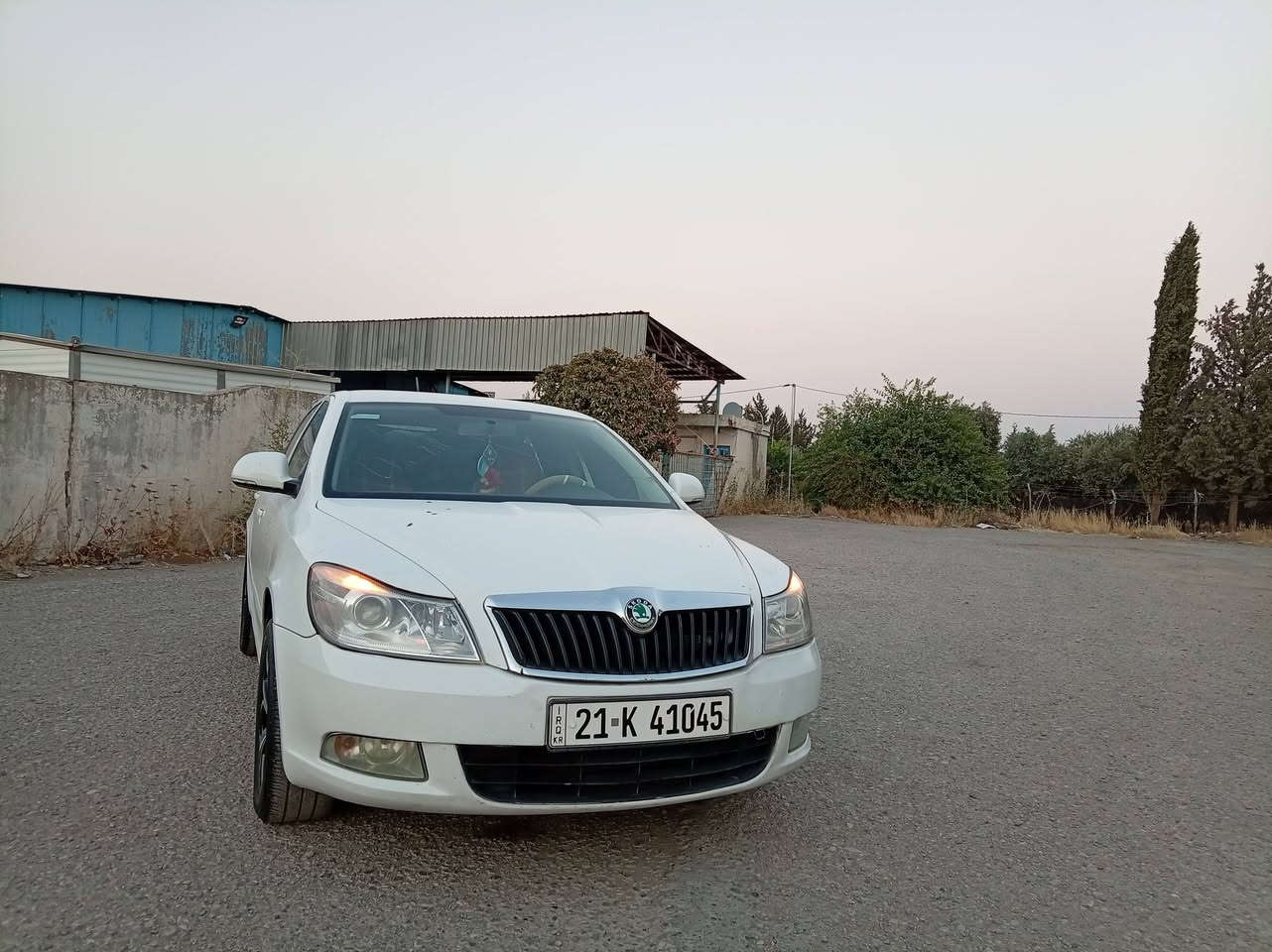 سەەتا بەناوی خوای گەورەو میهرەبان
سکودا اوکتاڤیا 2013 پیشتر تەکسی بوە کراوە بە خسوسی سعر 58 مەجالیکی برایانە مەکینە 20 جیتا سەیارەکە 2 دەستە بەشەرتی سلوریو لەرزین ئەیفروشم توندو تول بی دەعم هەمو گیانی بەشەرت گیرو ماکینەو کارەبای بەشەرت بویاغی زور جوانە بەس پولیشی ئەوی زور زور توندو تولە هیچ مەسرەفیکی تیانیە.***********.***********وەستاپ لەسەر
