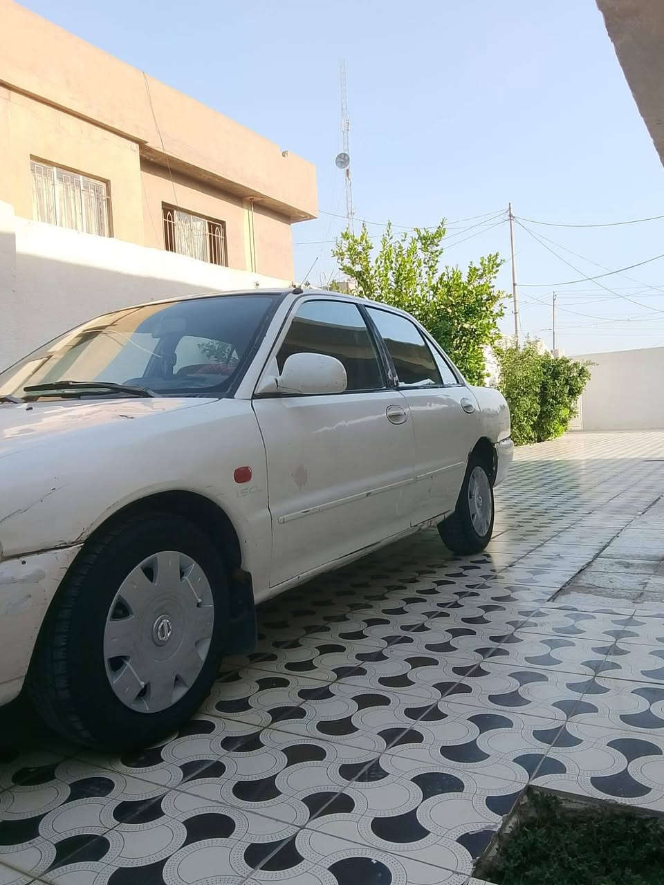 السلام عليكم. براتون  2002  نواب ضباط
رقم ديالى السياره حلوه وكاعده وغرفتهه نضيفه حيل.  صدر امامي جديد  خلفي تعبان  كهربائيات كلهه شغاله  تدفئة تبريد ثلج شغاله كير عادي السعر 18 وبيه مجال الاتصال ع الرقم ***********مكان سياره صلاح الدين قظاء بلد ناحيه يثرب
