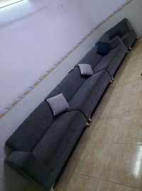 كنب • ساحة الباصات • مكان غير واضح