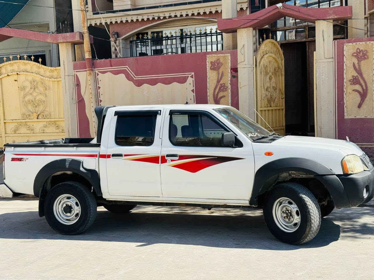 السلام عليكم 
 نيسان دبل قمارة للبيع
٢٠١٢ جاهزة نقص ما بيها 
***********
