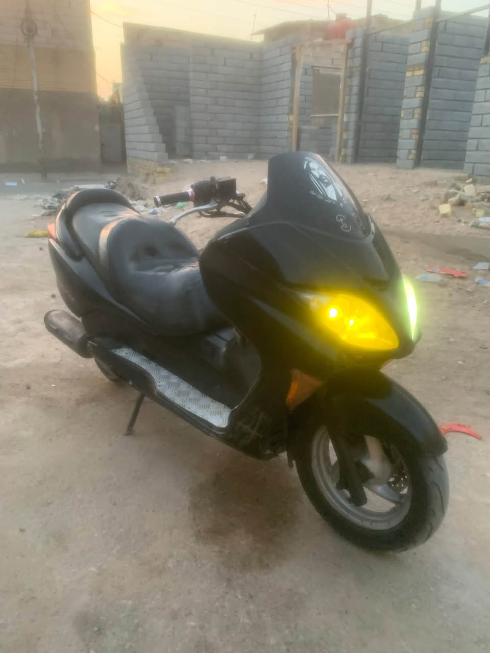 فورزا 08 MF دراجه تخبل مال بيت كلشي شغال بيها شغل وطلع ما تعبك ..كيج حماوه ربع شرطط. كيجات كلها شغاله ..رون 1 ونص ثابت ..نگره سلف بأي وقت ..بريكات .كلوب زنون. دبلات بحاله ممتازه ..الدراجه شغاله للاخير .. دك معدل شرط 150 .. السعر 700 وبيها مجال مكاني البصرة كرمه علي رقمي  ***********(بيها صوت كلج امامي خفيف ما يأثر ))
