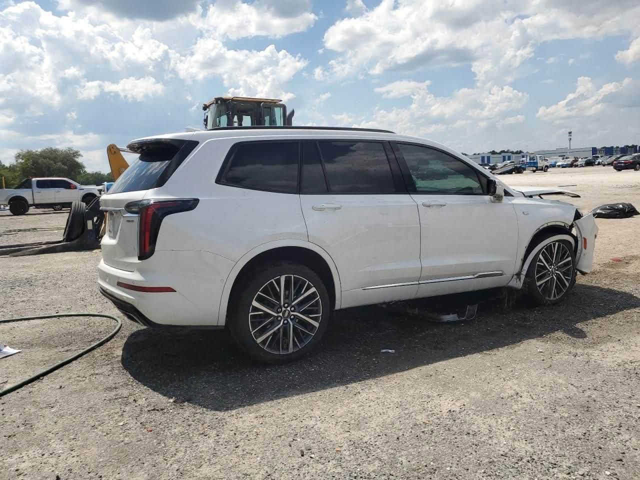 XT6 2024 Sport full 1/1
شهداء نينوى 
بيها صفحة سايق جاملغ امامي وبابين تبديل شركة ومبخوخات 
جاملغ خلفي بي صبغ وبونيد 
الشراي يتصل 
***********
