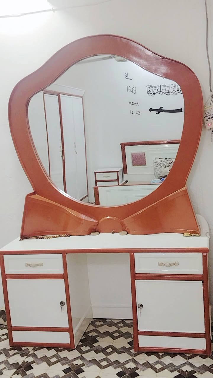 غرفه عراقيه طراز تركي نظيفه خاليه من العيوب بسعر مناسب
نجف حي الانصار ***********
