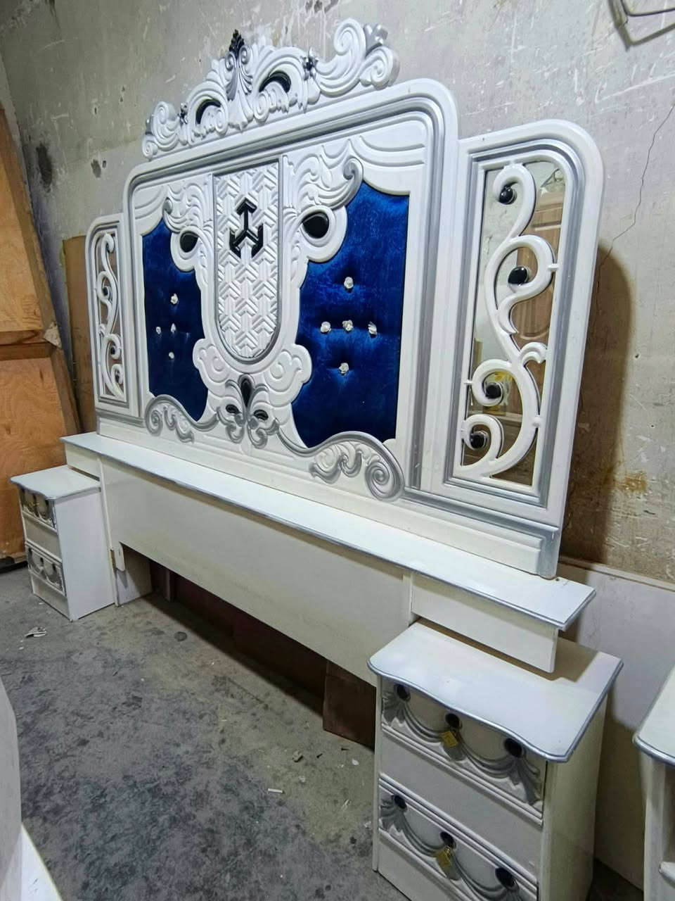♠♦غرفة صاج مستخدم نضيفه جداً اخت الجديد
♠♦سعر 750مع التوصيل وشد داخل بغداد 
♠♦يوجد انواع الغرف الصاج والتركي
