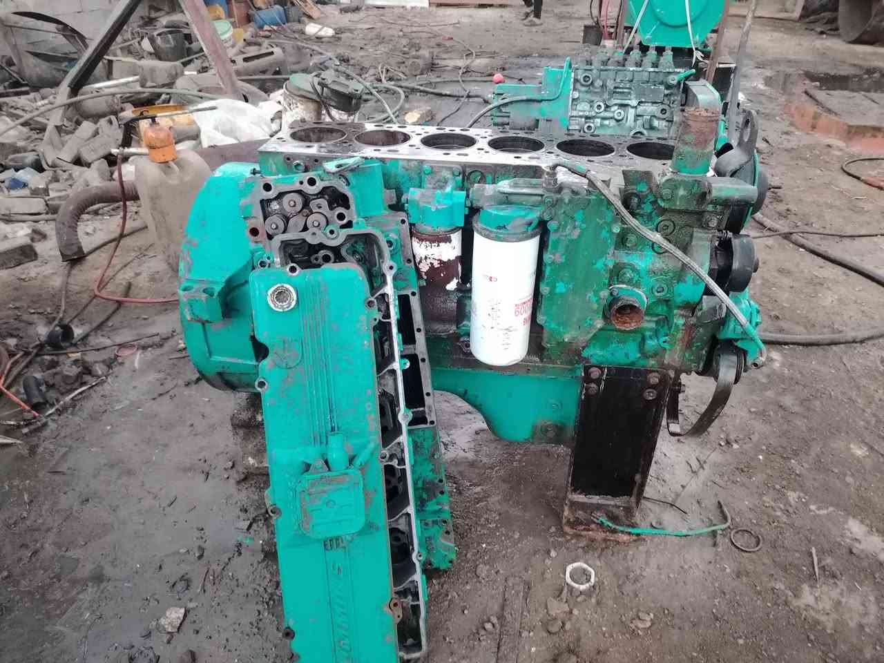 محرك كمنز 114 ولف 24 عطل ب الكور غراض كاملة 
السعر 4 اوراق المكان بغداد *********** ☎️
