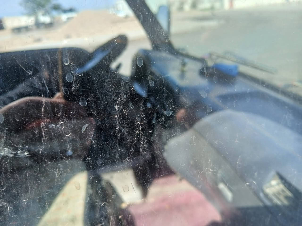 کیای دوو تەنی بۆ فرۆشتن بەشەرتی گێڕو مەکینە وسەنەوەی خوار
نرخی 35 و مەعمەلە 
بۆ پەیوەندی ***********
