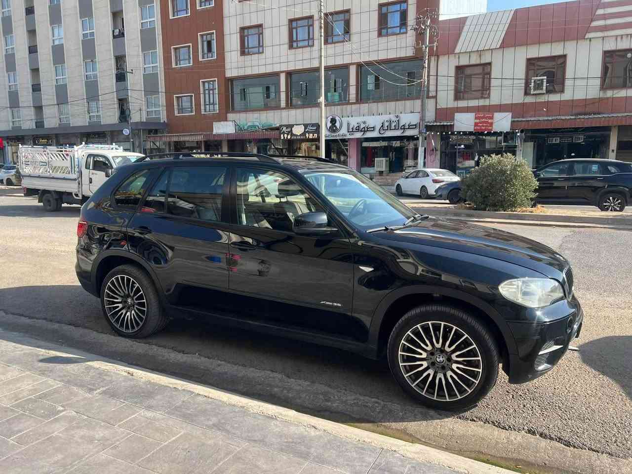مؤدیل  Model 2012
Mil /مایل160 k
Hichiniya سایاره که زور خاوينه مالی دؤسته 
Yak dasta سه یاره که یه ک ده ست بوه تا ایستا 
شه ش پستؤن 6 piston twen turbo توین توربوو  *********** واتساب 
134 warqa majali ma3amalay tedaya أربيل, العراق
