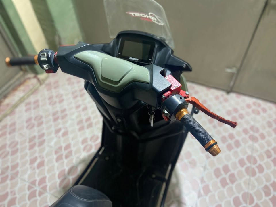 السلام عليكم
للبيع دراجه سكنس 50 cc سرعه 120 مكينه ياباني اصل يجي وياه سويجين ماشيه 1165 تطلع دخان ابيض من الصالنصه السعر 750 وبيها مجال مكاني حله للتواصل ***********. علما ان الدراجه استعمال قليل ونضيفه جدا
