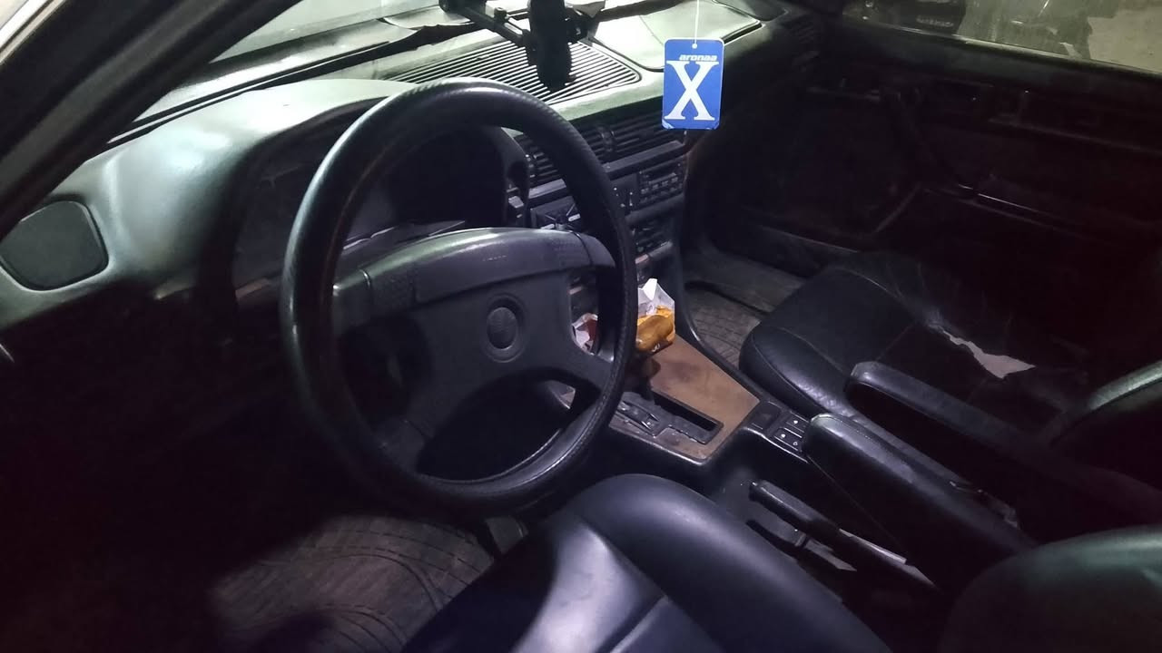 👋🏻👋🏻السلام عليكم 👋🏻👋🏻
سيارة ،BMW 735i موديل 1991
مكينه 3500 گير ومكينه كفاله
لون ازرق غير محدد
 غرفه جديده مخمل مطعم جلداسود 
صدر جديد 
طخم تاير جديد
 باتري جديد 
تبريد شغال 
سياره جاهزه من كلشي 
رقم بغداد مشروع وطني 
سنويه 2026 
للاستفسار الاتصال على الرقم التالي 
***********/***********
