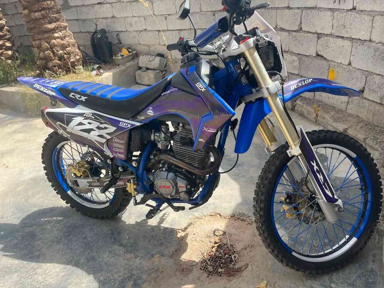 السلام عليكم قفاز Crx موديل 2026 للبيع محرك 300 شرط ما مفتوح نشاط فول السعر مليون وبي مجال شراي انتصل و تبشر ***********
