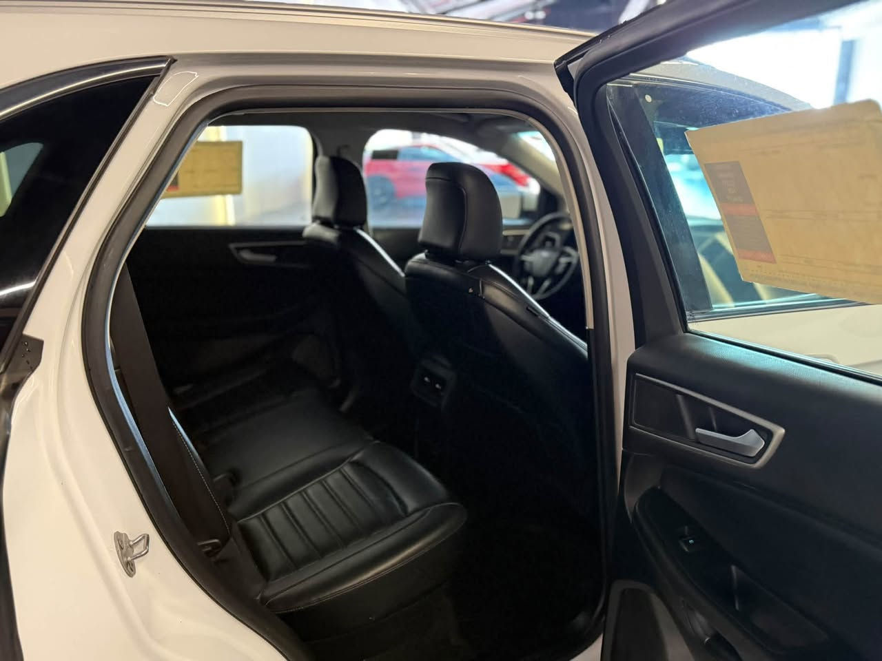 فورد ئیدج
مۆدیل ٢٠٢٣ 
فوول مواسەفات sel
بۆنیت سبوخ 

2FMPK4J97PBA39802
📞وەتساپ ***********

نص مكتوب في الصور:
- 2023