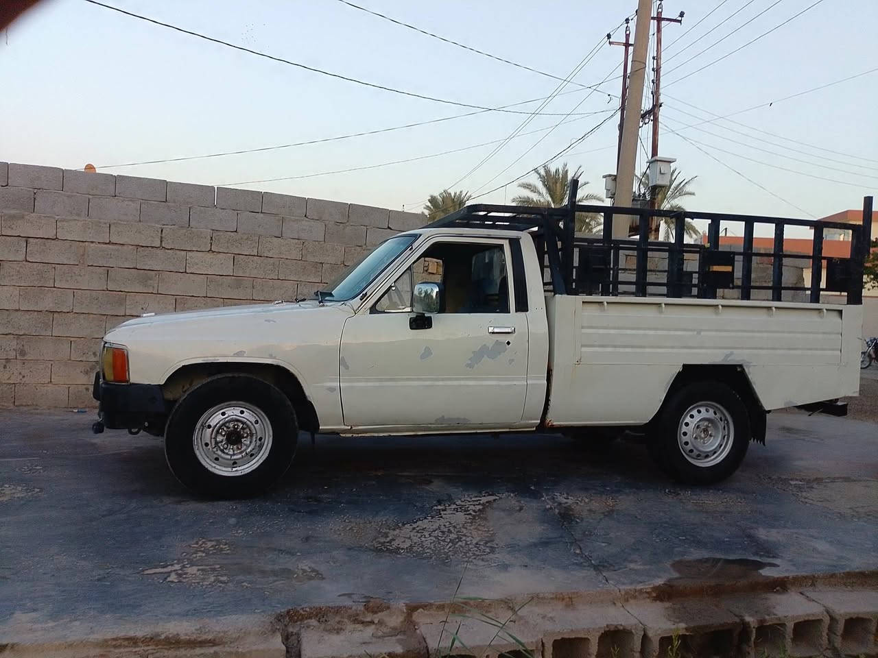 سلام عليكم بيكم 1986رقم ديالى الدولي سياره خير من الله محرك كير كفاله 5گير السعر 43وبيها مجال ديالى الخالص رقم صاحبها ***********
