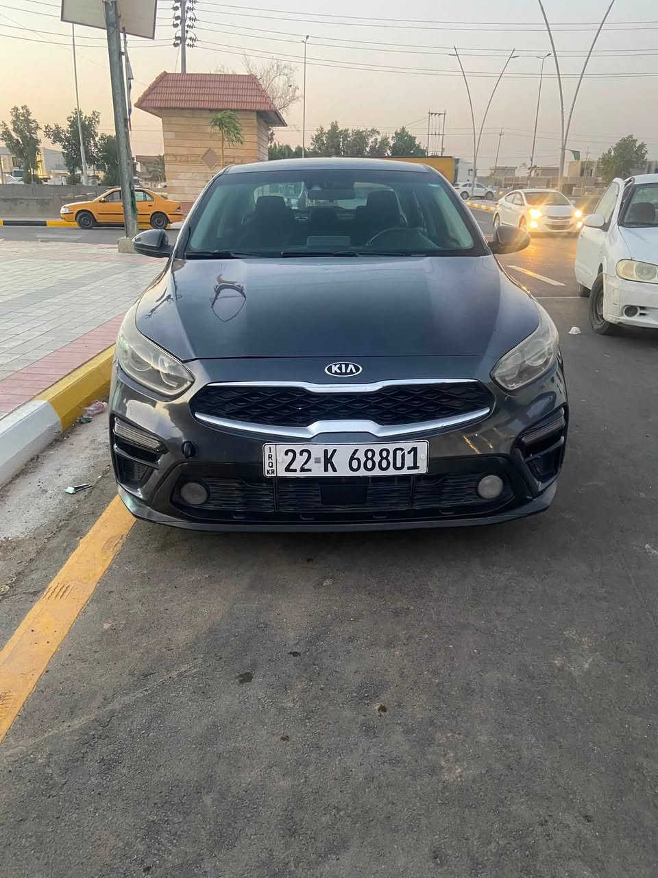 السلام عليكم

كيا فورتي 2019 وارد أمريكي 

حادث باب السائق والعكسة

وبيها قطع صبغ ابيع حزام

لغود شواصي حوض كفاله 

محرك 2000

العنوان العزيزية

السعر 108 وبيها مجال 

للاتصال وبي واتساب ***********
