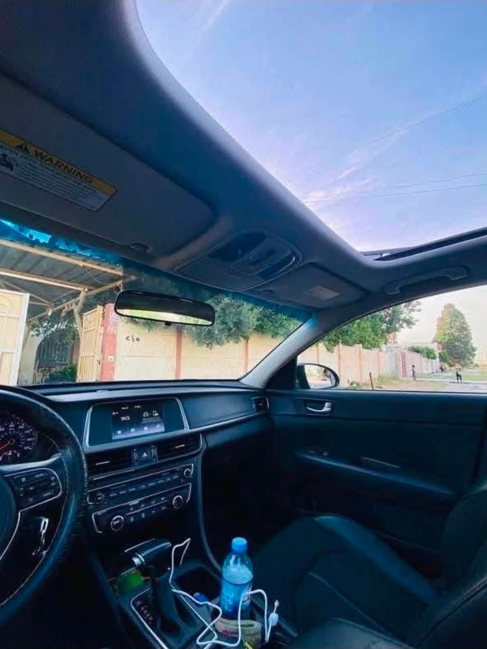 كيا أوبتيما 2018 (Kia Optima S) - وارد أمريكي
* الموديل: 2018
 * الفئة: S (سبورت)
 * الممشى: 97 ألف ميل حقيقي
 * الرقم والأوراق: رقم دهوك ورقم جديد، سنوية جديدة، السيارة باسمي مباشرة وبدون وكالة .
 * الضرر: حادث خفيف جداً  قطعة واحدة(دعامية خلفية فقط)، شواصي ولغود وايرباكات كلها مكفولة شرط الفحص 100%.
المواصفات:
 * محرك 2.4L اقتصادي ونشط
 * كشنات سبورت جلد وقماش مطرز (فئة S)
 * شاشة لمس تدعم Apple CarPlay و Android Auto مع كاميرا خلفية
 * ويل كب سبورت بلادي حجم كبير مع كشافات LED
 * وضعيات قيادة متعددة (Drive Mode: Eco / Normal / Sport)
 * فتحة سقف بانوراما كشنات كهرباء 
 * تحكم ستيرن كامل، مثبت سرعة.
* السيارة تايراتها مبدلهن جدد وبيها منظومة اضاءه امامية اصلية جديده شمسي .
الحالة:
السيارة ممتازة ومامحتاجة أي مصرف، كير ومحرك وتبريد وصدر كلها بشرط الفحص.
 * السعر: 142 ورقة وبيها مجال للشراي بعد المعاينة
 * للتواصل: ***********

