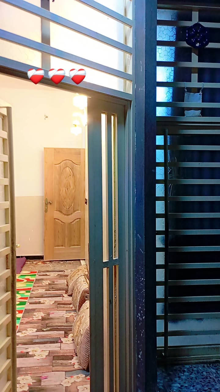 ١٠٠م • طابق ونص • درجه اولى