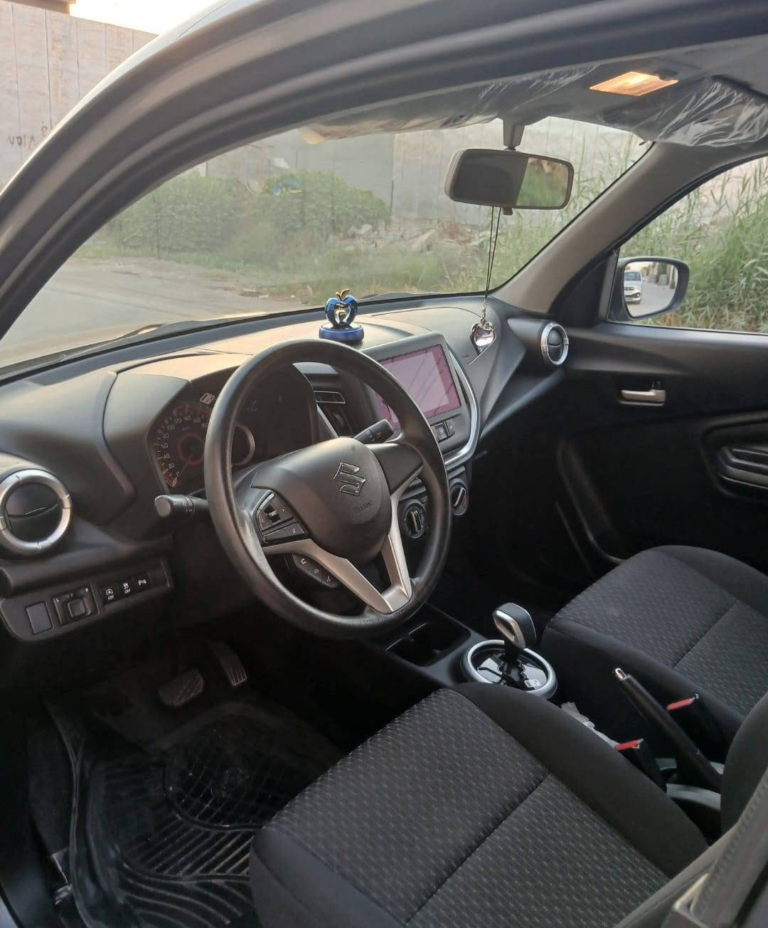 <<  سازوكي >> SUZUKI ياباني شكل جديد. 
- سعر السيارة (( ٨٨ )) ورقة فقط...وبي مجال.
-أتصال علرقم *********** أسيا
واتساب ***********
-موديل السيارة[[ ٢٠٢٣ ]] ...سيارة سحب شركة/زيرو/ كلين تايتل مواصفات خليجي بدون صبغ وبدون تعديل بارد ماشية فقط (( ٩ )) تسعة الف كيلومتر حقيقي فقط يعني بعدها زيرو والسيارة مرقمة شمالي (( رقم سليمانية دولي )) حرة وبإسمي والسنوية وهزة جديد وشرط التحويل. 
-لون السيارة مميز((رصاصي)).
- مواصفات السيارة خذمات خليجي داخل سيارة مطعم رصاصي وأسود وبرونزي... كير اوتوماتيك..مكينة ياباني علبلاد أقتصادي..تدفئة..تبريد ثلج..شاشة اندرويد بلادي مواصفات خاصة..تحكمات أستيرين كاملة المواصفات..بلوثوث..جامات كهرباء..مانع تزحلق..اي بي أس..كاميرا بلاد..حساسات خلفية بلادي..ستوب لايت..بلاجكتور..مرايات كهرباء..أشاير بجاملخ..أسبير جوكر علشركة...ويل كروم أسود بلاد شركة حجم اطارات ١٥ جديد..سويج جداحة عدد×٢ قفل مركزي نظام سنتر لوك..أطفاء ذاتي عند توقف سيارة/مواصفات رادار..مانع ضباب..نظام أيرباكات علبلاد...يو بي أس...غراض بلاد شركة بعدها بيه... لاواصق ولايلون ولزكات شركة بعدها بية.
-مكان سيارة كركوك. كركوك, العراق

نص مكتوب في الصور:
- Galaxy A15