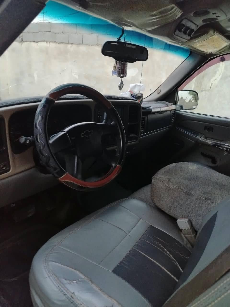 سلام عليكم ٢٠٠٤ شوفرليت رقم اربيل أجره لون أسود بلاد نضيفه بمعنه الكلامه جاهزه ترايك وين ميعجبك السعر ١١٥ بيه مجال تواصل ولستفسار على وتساب ***********
