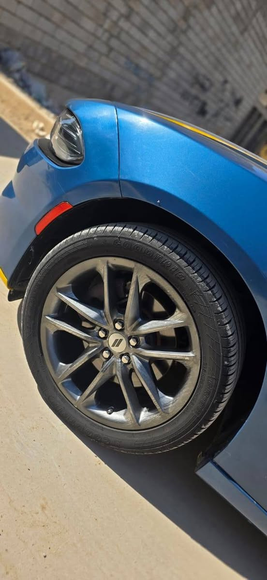 ﷽

جارجر امريكي sxt بلاص
موديل 2023
فورويل  4×4 
سعرر 210$  ورقة ومجال 
ضررها ( جاملغ  صبغ)
بدون دواخل
ايرباك سستم شركة 
ماشية  54 الف m
موصفاته👇
سلايت ( فتحة )
بصمه
ابواب بصمه
تشغيل عن بعد
كشن جلد
كشنات هيتر امامي خلفي  حار بارد
كشن خزن
ويل كروم 
شاشة 
كاميرا
العنوان موصل مدينه المعارض
***********
***********
