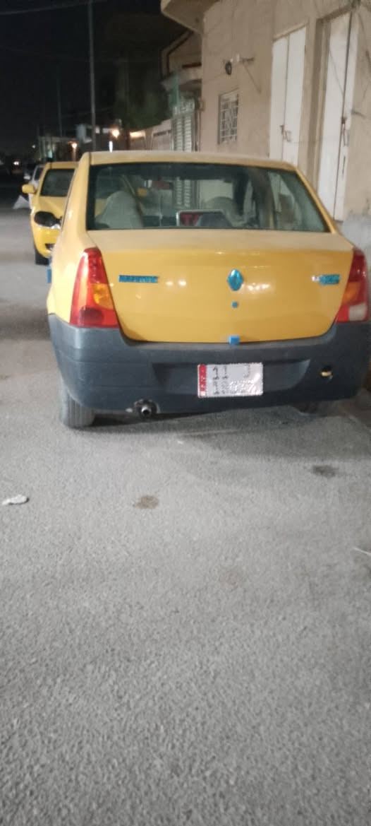 رينو ٢٠٠٩ بغداد من باجر بأسمي ب٣٢ وبيها مجال حداديه كهربائيات كلها شغاله تبريد كامل بس مو شغال ماعرف السبب مصفره هيئه وغرامات سنويه ٢٠٣١ ه ***********
