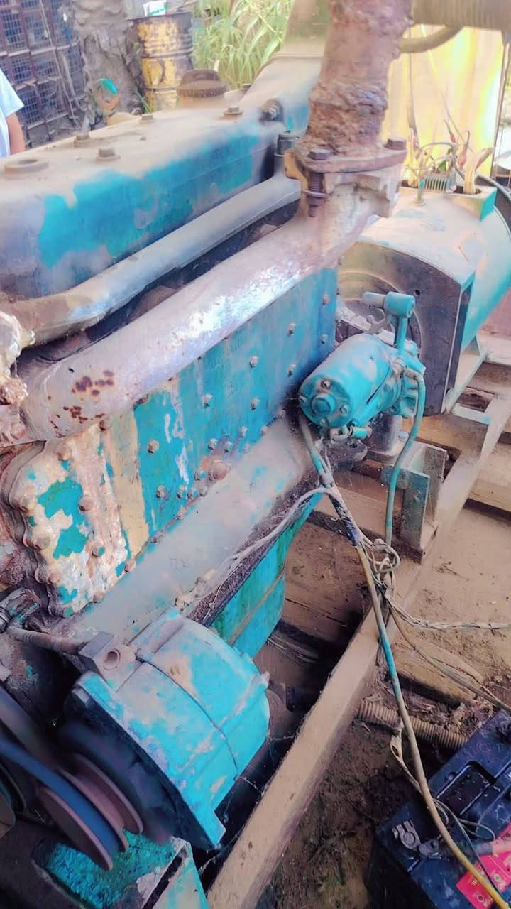السلام عليكم للبيع مولدة أبو اردين 6 سلندر جنريتر الطويل 63 كيفي محرك جديد لا تبخير ولا تنقيص بم جديد ونوزل جديد السعر 3 ملايين وبيها مجال حك الجيه ***********
