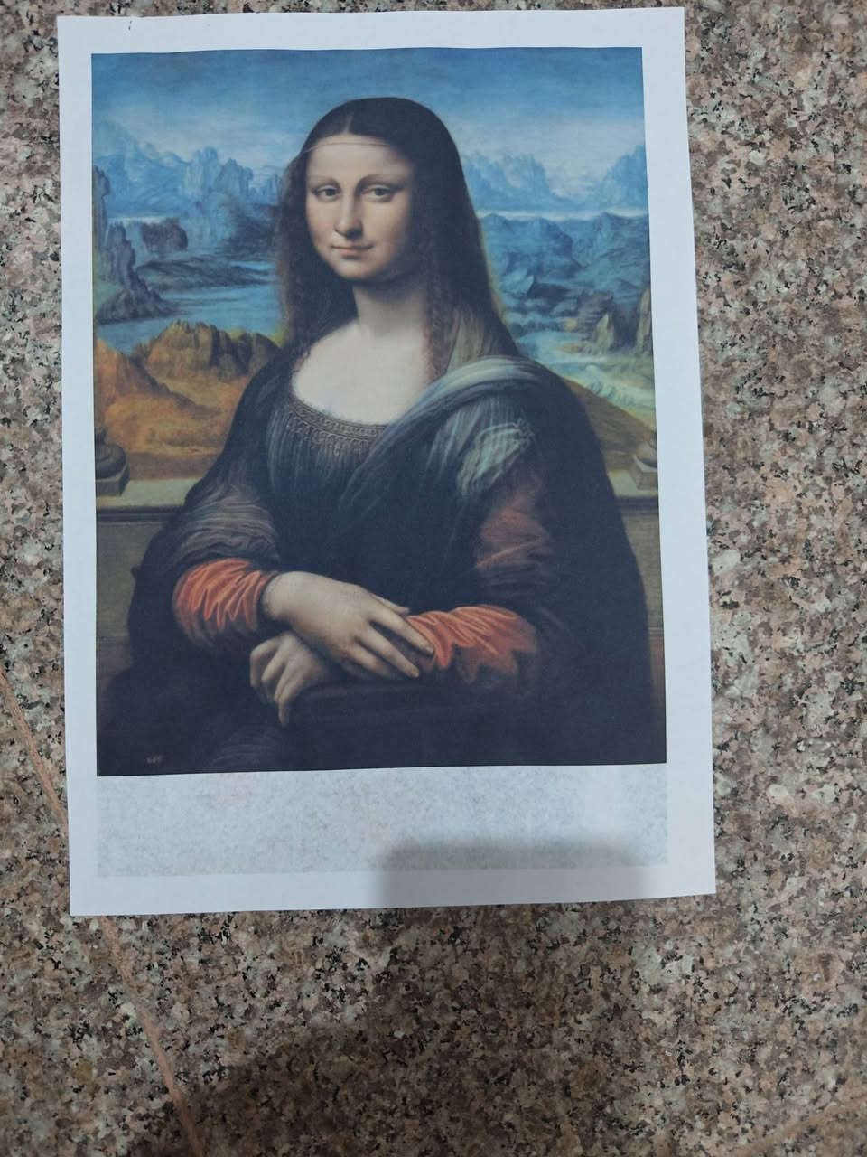 السلام عليكم
طابعة ايبسون l805 ممتازة في طباعة الصورة بدقه عالية وتطبع ورق عادي وورق صوري احبار 6الوان الطابعة ماداخله تصليح ابد ومستخدمه قليل تصلح للمنزل والمكاتب 
ووياهة ورقة طباعة لرأس الطابعة الالوان مع طبع صورة على ورقه عادية للتأكيد على سلامتها
السعر 300 وبيها مجال 
التواصل خاص او على الرقم
***********
