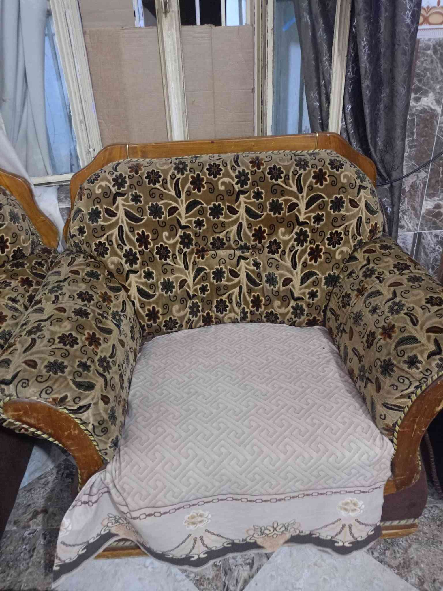 السلام عليكم
تخمومة ثنين حطاطة لجوزي شغل هيت والنيلي شغل كركوك
و بسعر مناسب 
للاستفسار لتصال على الرقم ***********

