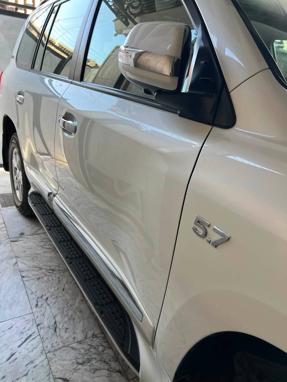 لاندكروز VXR محرك 5700  موديل 2015 جدا نظيفه
للاستفسار *********** غير متواجد على الفيس
