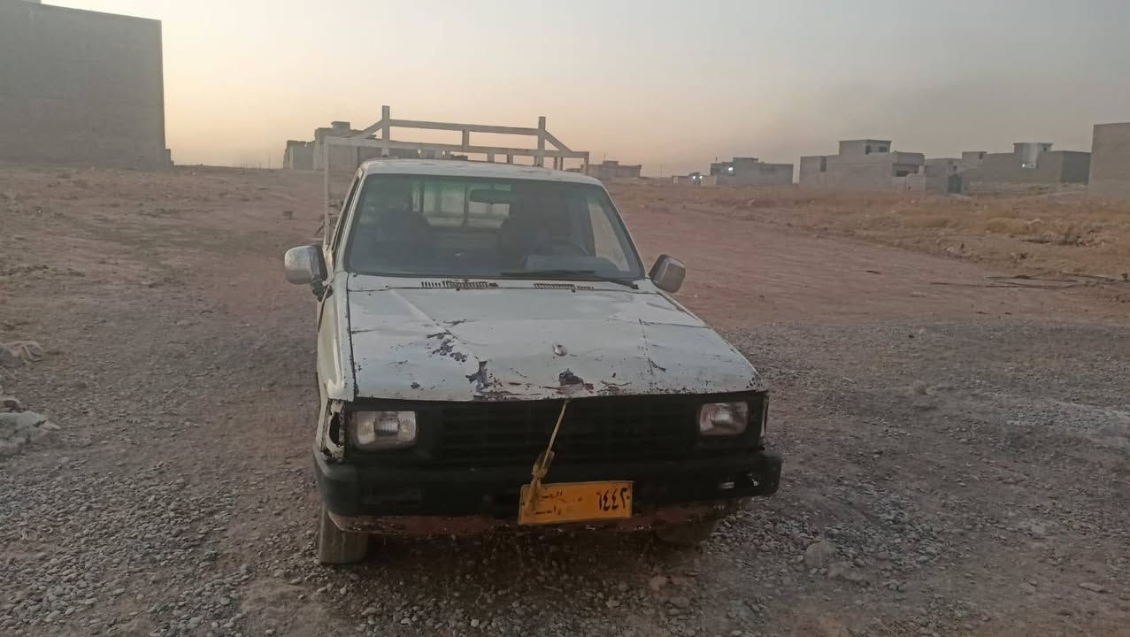 سلام عليكم بيكم 85 لبيع محرك شرط ول باغي جدام العين 
السعر 20 بيه مجال مكان الايمن ***********
