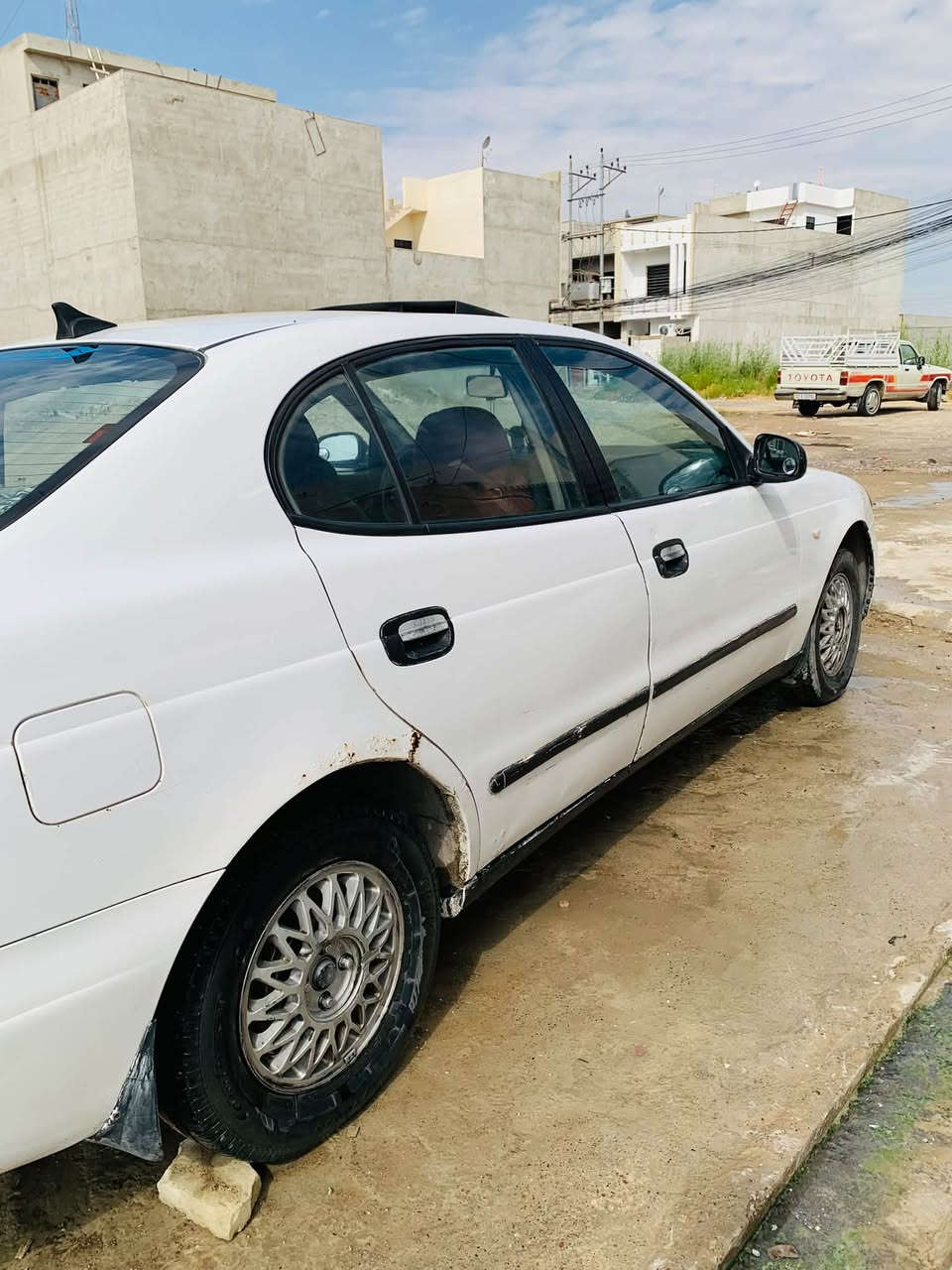 السلام عليكم سياره دايو موديل 2001 السعر 37 وبيها مجال قليل وترهم مراوس   رقم الماني كابون بانزين اكتروني اني صاحبها سنويه إلى 2028 محرك فكترا 18  ***********

