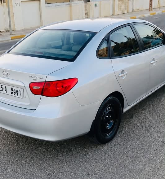 مكلف بالنشر‼️
اڤانتي 2007 وارد خليجي
رقم انبار تحويل مباشر بأسمي
بيها اربع قطع متفرقه ابيعك حزام 
كير صدر تبريد بحاله جيده جداً 
المحرك بدايه تبخير خفيف 
المكان الرمادي 
سعر(88) وبيها مجال 
التواصل عبر الرقم فقط 
***********
