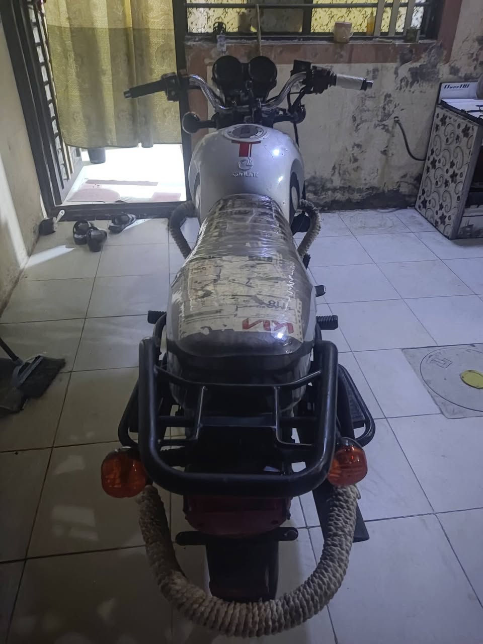 دايوان نفخ للبيع
مديل ٢٢
محرك مكفول ممفتوح  حجم ٢٠٠
السعر ٨٥٠ وبيهه مجال
***********
