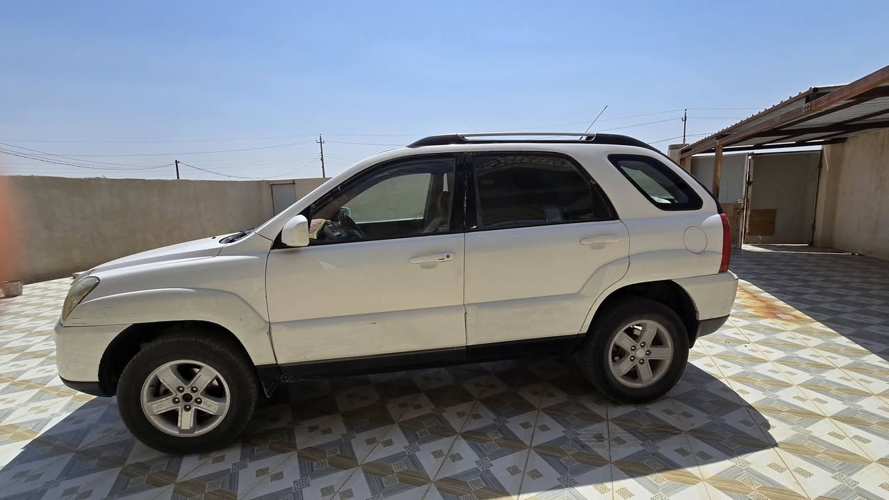 السلام عليكم مكلف بالنشر
للبيع كيا سبورتج موديل 2009 كفالة عامة
السيارة فول مواصفات خليجي فتحة بالقمارة 
كير ومحرك كفالة شرط مامفتوح على وضع الشركة 
رقم بغداد دولي مداور ثاني يوم
السعر 100 وبيها مجال للشراي العنوان ذي قار الغراف
الأستفسار ***********
