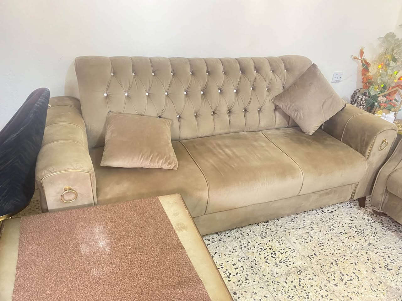 تخم حطاطه عشره مقاعد بسعر مناسب في كاطون الرحمه 
استفسار خاص او واتس ع رقم
***********
