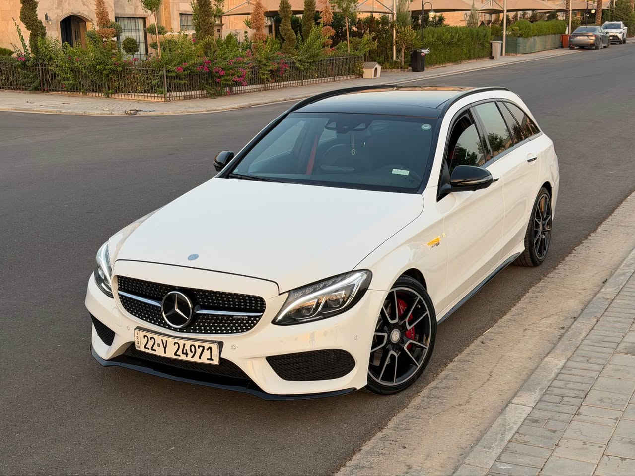 Mercedes C43 🚀 AMG - 4Matic
$18,400
بيع و مراوس 
2017 ماشي ٩٦ الف كيلومتر 
وارد الماني 🇩🇪
سيارة كلين فقت شبر عل وسط بنيد تقليم 

باقي دعامي ل دعامي بشرط مكفولة عامة مابي صبغ ولا تعديل 
سيارة نسخة رياضية AMG 
٦ سلندر BIT TURBO 
ديسكات AMG كبير بلاد 
داتاشو ، كاميرة 360 
بصمة ، بانوراما 
5 مود ، اكزوز بوابة بلاد ، دبلات كهربائية ، لايت دبل عدسة و ليد ……….
فحص و هزة و رقم جديد جاهزة 
سيارة علي وضع شريكة ستوك كلشي بلادي ✅ 
واتساب  0️⃣7️⃣5️⃣1️⃣8️⃣0️⃣8️⃣0️⃣1️⃣6️⃣7️⃣

سعر ١٨٤ و معاملة 
*********** أربيل, العراق

