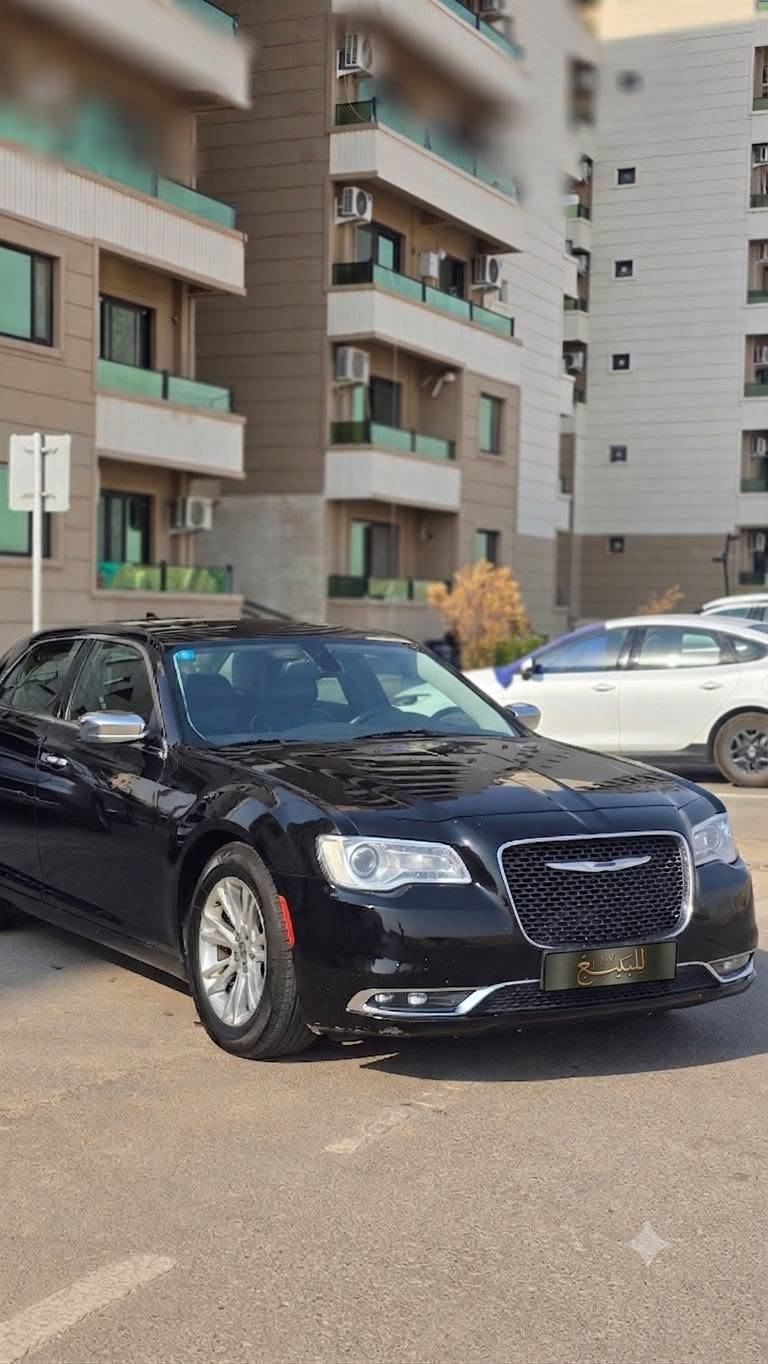 السلام عليكم
📢اوباما C300 
موديل 2016
🔸️رقم بغداد جديد  
مواصفات
🔴 بانوراما
🔴 كشنات جلد 
🔴 كشنات كهرب 
🔴 كشنات تدفئه 
🔴 تبريد قطعتين 
باقي مواصفات معروفه
ماشيه 170 الف كيلو 
🔹️ ضررها _ مبدل باب السايق وباب النفر نفس اللون بدون ضربه  + جاملغ الامامي الايمن صبغ بخ بدون فتح وبيها كم مكان بارد 
🔹️سونارها موجود الي يريدو يدزلي خاص 
🔹️مكان السياره موصل 
🎉السعر175وبيها مجال
️📞للاستفسار ***********
