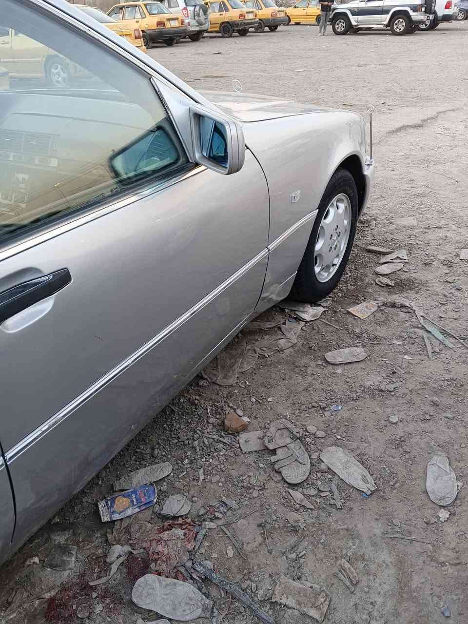 شبح 94 نظيفه صبغ جديد الجماليه تبريد سلايد رووف شغال السياره حلوه بأسمي مكان بغداد البنوك هاتف ***********السعر 75 بيها مجال
