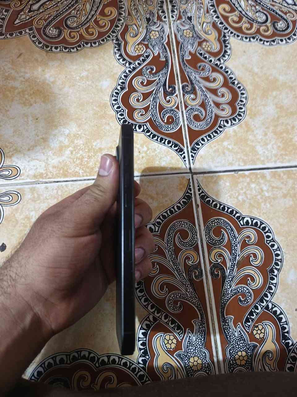 السلام عليكم ايفون 16 برو ماكس 256 بطاريه 88 ما مفتوح نضيف ماستر السعر مليون و150 وبي مجال المكان بغداد الشعب ***********
