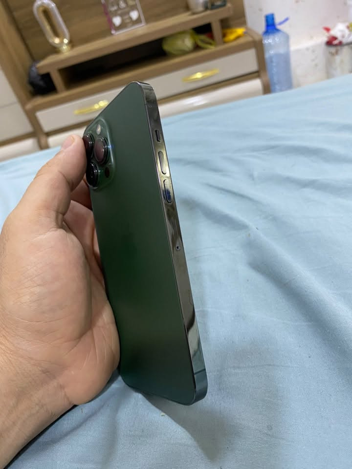 آيفون ١٣ برو ماكس • ٢٥٦ • بدون شاشة
